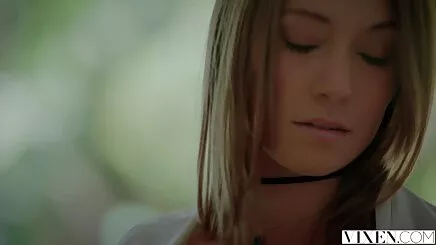 Vén váy vua 397 tải video sex