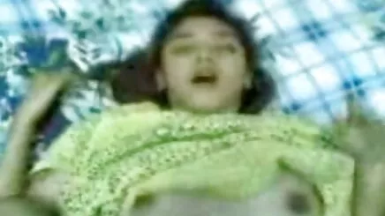 Báo tải phim sex cho điện thoại quần lót