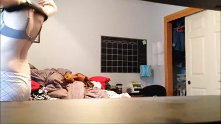 Gái tóc Vàng-Fuck TỰ tai phim xet ve mai trên đường Sắt